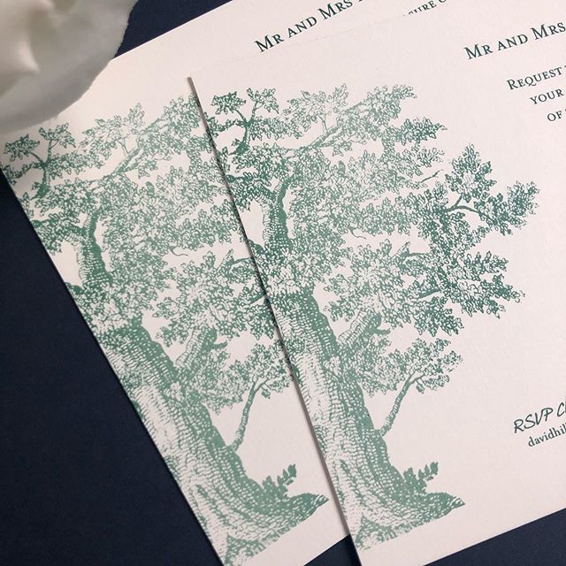 On this beautiful invitation the text frames this majestic tree. A really stunning, unusual invitation in bottle green ink. .
.
.
.
#treelove #weddinginvites #weddinginvitations #treeinvitation #treeweddinginvitation #luxuryinvitations #bespokeweddings #… bit.ly/2EA5Nrg