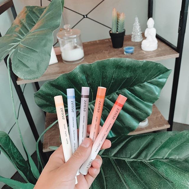 bezense's tweet photo. @m_adds showing off her Zenses! #zense #bezense #zensation #lifestyle #healthy #healthylifestyle #allnatural #breathe #essentialoils #wellness #holistic #aromatherapy #holistichealth #nontoxic #therapeutic #zensesensations #naturalliving #naturalhealth #… https://t.co/ZiQhq0EqzS https://t.co/MFmUH2eabx