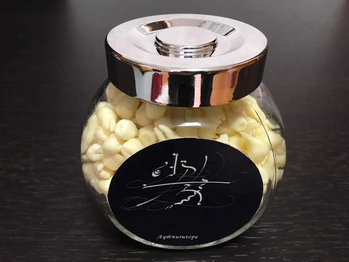 少女の歯をイメージしたチョコレート！！狂気じみてるけどおいしそう！