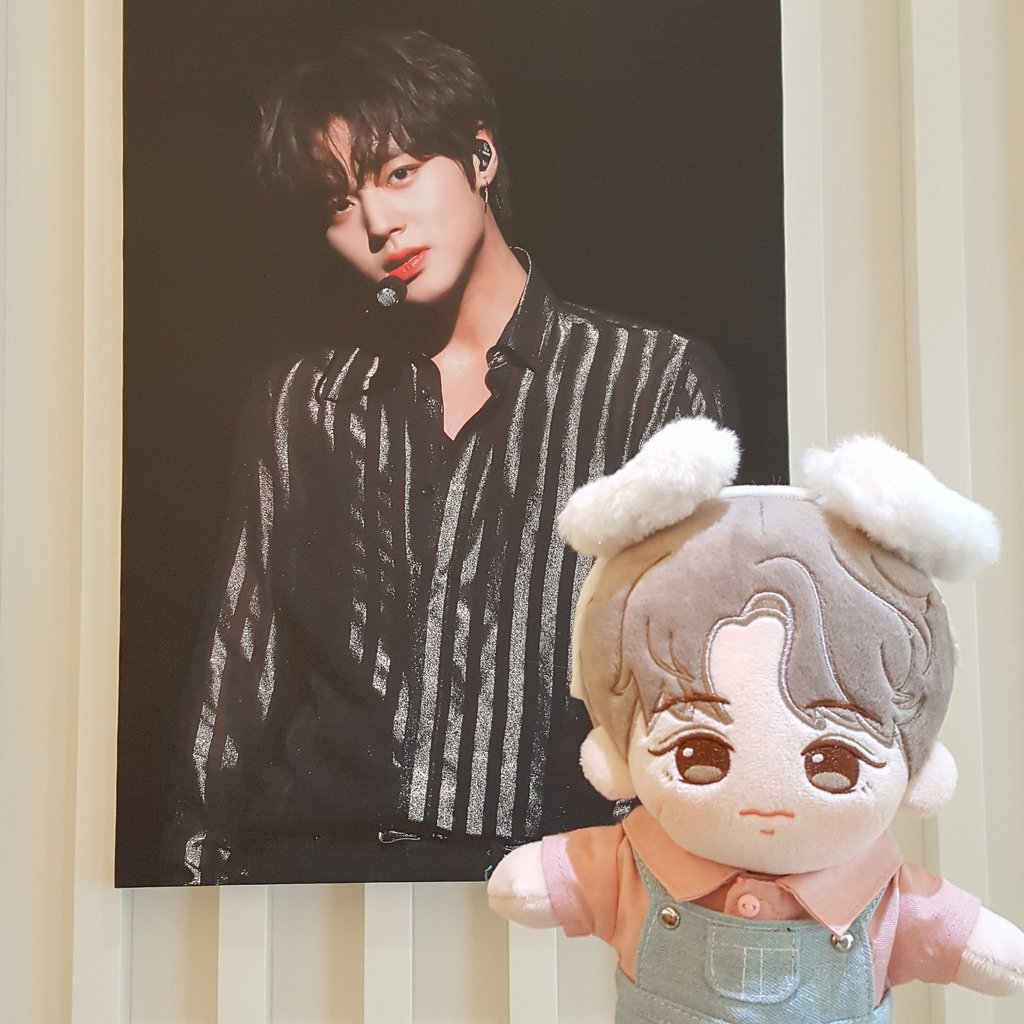 #5월의선물지훈아_생일축하해 
왕왕 큰 슬로건에 혜자한 나눔 그리고 잘생긴 박지훈까지 그저 행복 ❤ #박지훈 #밀키윙