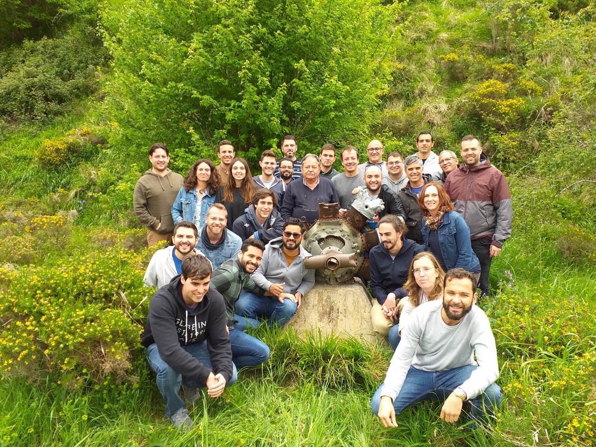 El jueves pasado los alumnos del Máster en Ingeniería Marina visitaron las empresas Gamesa y Sidenor, en Reinosa como complemento a su formación en la fase presencial.