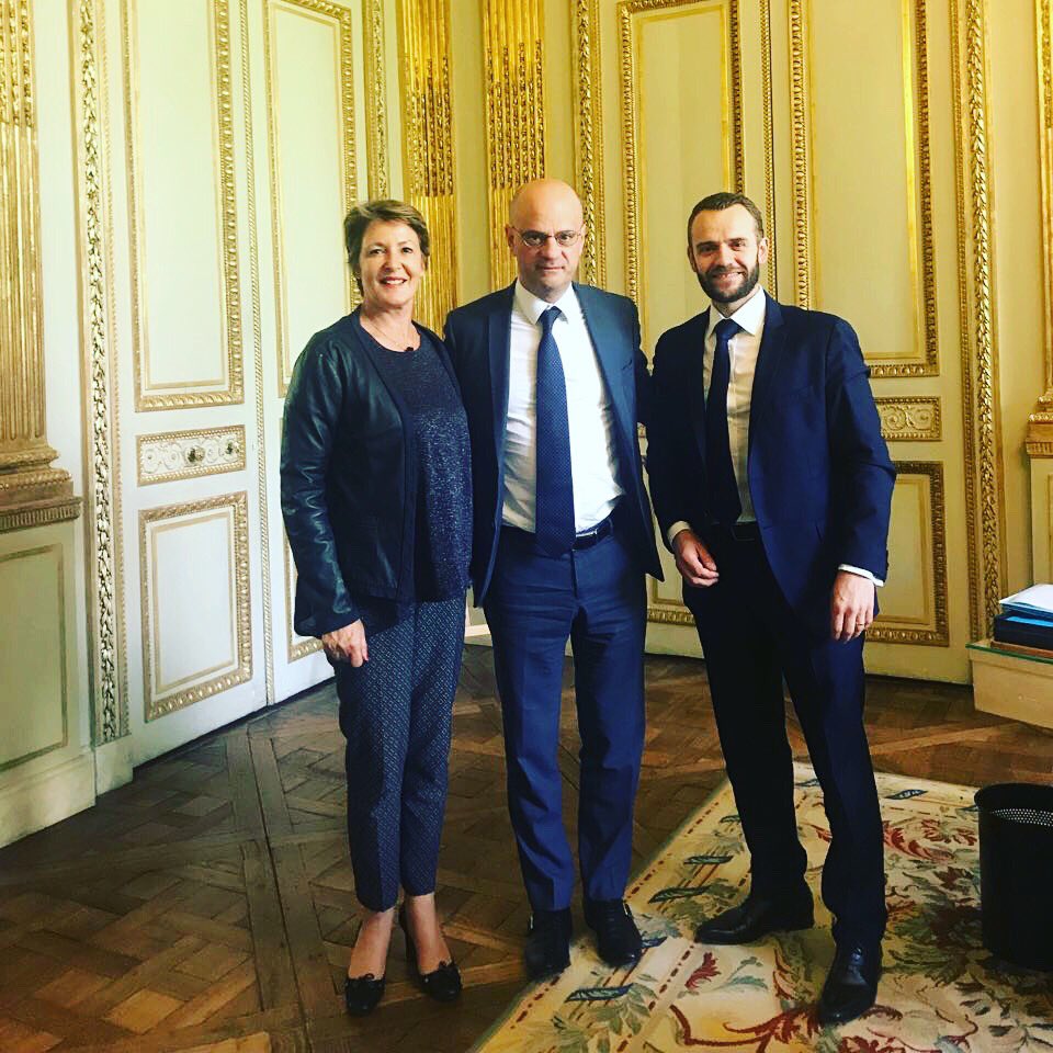 study_tracks's tweet photo. Excellent rendez-vous avec M. le ministre @jmblanquer et Mme la Députée @DumasFrederique 🙏

De belles choses en perspective pour @study_tracks en France ! 

#luttercontreledecrochagescolaire
#blanquer 
#studytracks 

@EducationFrance
 @D_Quere
 @MurielBBG 
 @ClaudioCimelli https://t.co/NNKIyMa0of