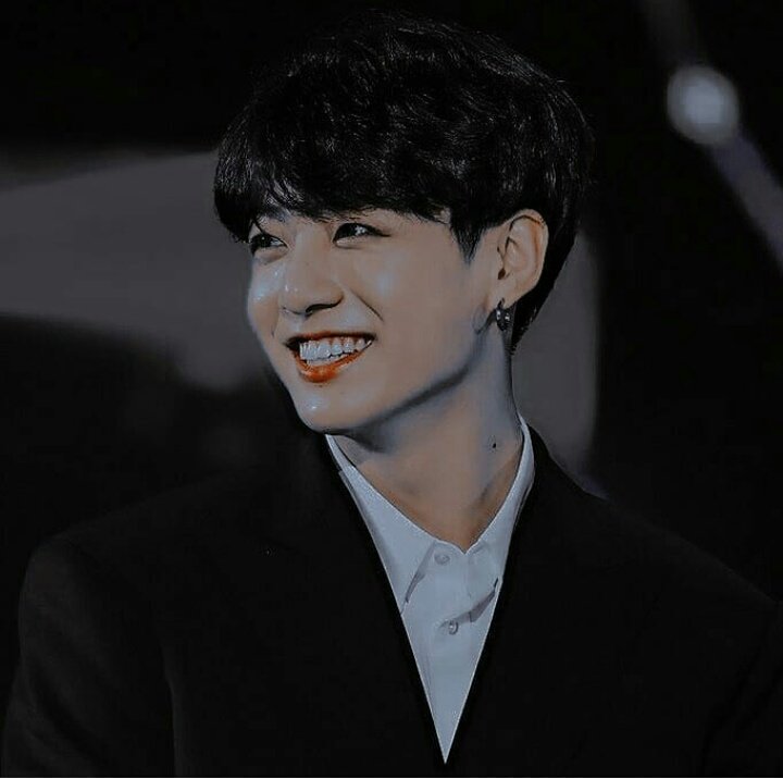 Çok güzel değil misin?
#BTSCOMETOTURKEY