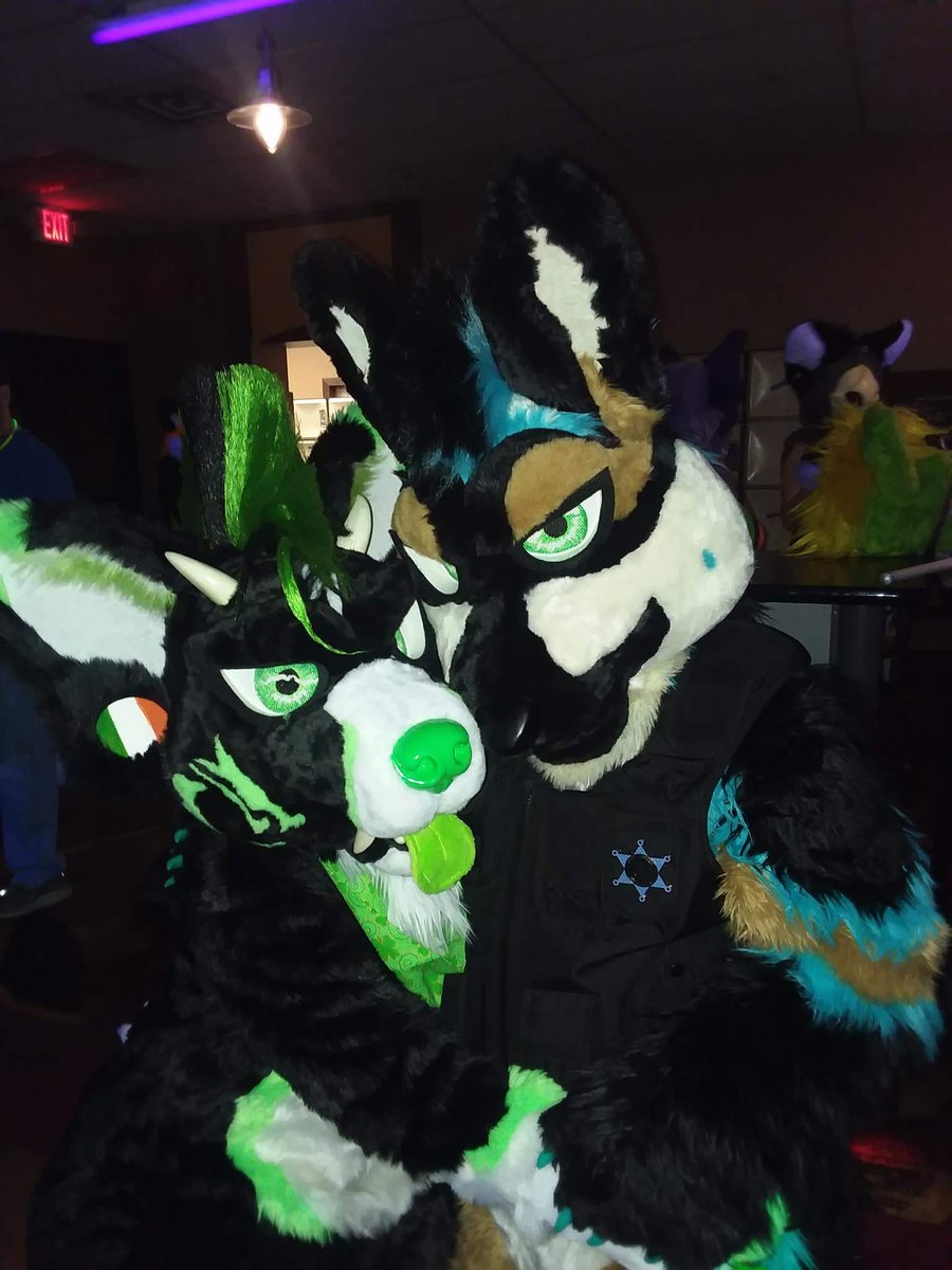 WanderersWorks's tweet photo. Proud to be with a Cop K9 suiter and am one myself! Please STOP THIS SHIT NOW! END THE HATE TOWARDS COPS....TOWARDS EVERYTHING! ITS NOT OK! ITS NOT KOOL! JUST STOP!
#SupportCops #Stopthehate! https://t.co/M5CRnUjFFV