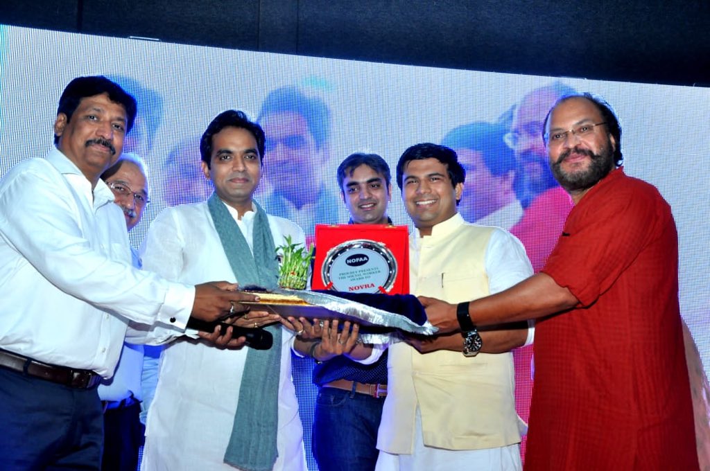 RanjanTomar's tweet photo. What a moment , being awarded by youth icon dear @PankajSinghBJP bhaiya #NOFAA @narendramodi @vinodsharmanbt @dmgbnagar @AjayCha99211026 @noida_authority @myogiadityanath @rockme26 @lalitvijay9 @AmarUjalaNews @TOINoida @jagruknoida @SushilKjain @ https://t.co/ionVcO5RdN