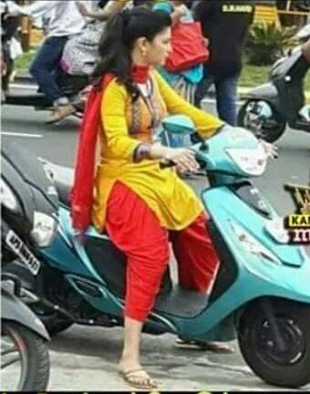 Itz_yuvi's tweet image. Scottyல ABS #Disc_Brake வச்சி குடுத்தா கூட கால தரைல தேச்சி தான்  நிப்பாட்டுவாளுங்க போல..!!