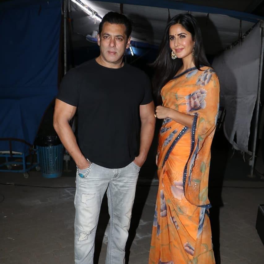 🤗#BharatThisEid🤗#BharatEid2019 🤗

#SalmanKhan &amp; #Katrinakaif Spotted During Promotion Of #Bharat At #Mehboob Studio

View More 👉bit.ly/2QsVOZj
