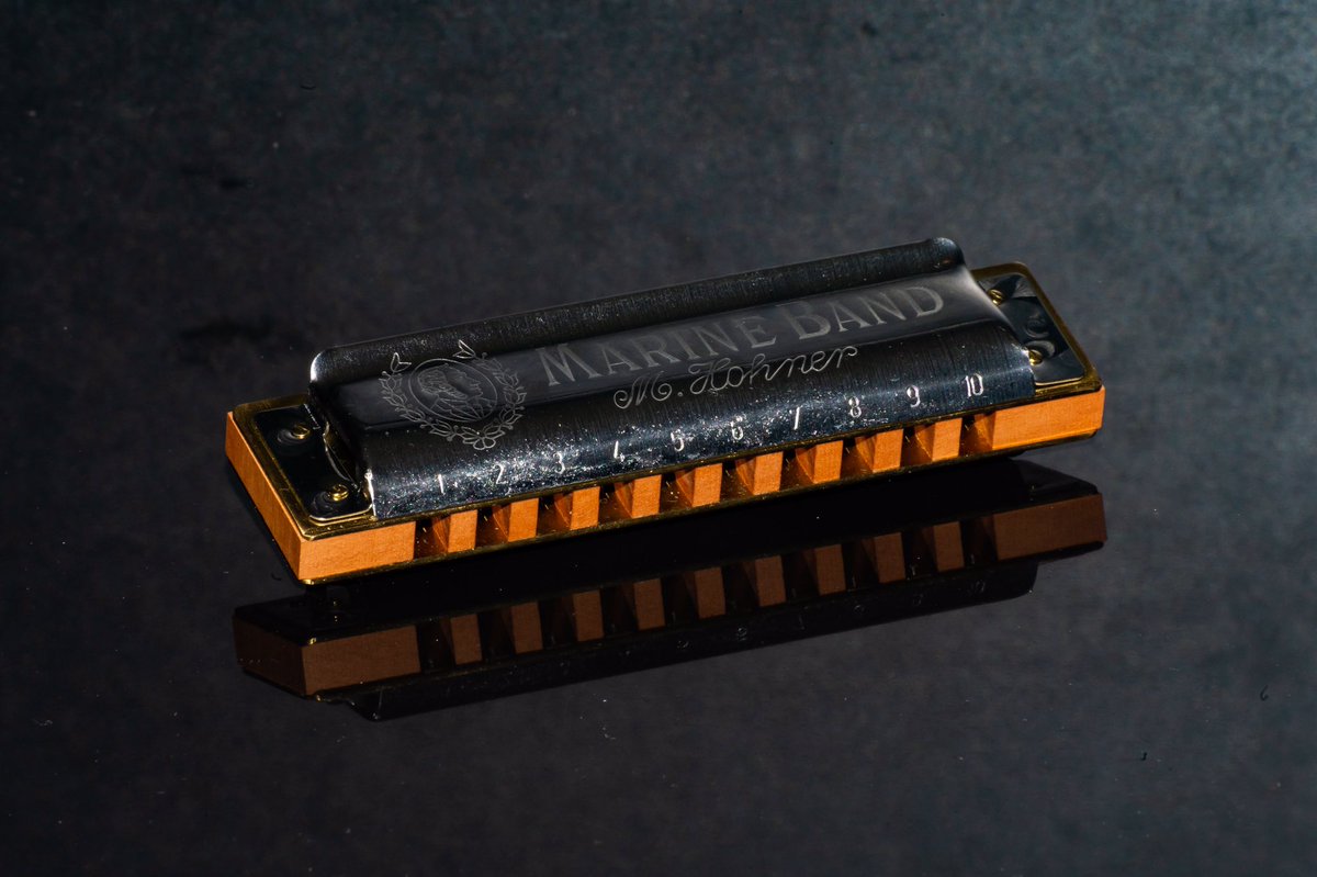SomicMusic's tweet photo. Hmmm.... new hobby?... #harmonica #learningharmonica #harmonicaplayer #hohnerharmonica #hohner #musikhausklier #charmonica @PlayHohner https://t.co/UW7YiBCVuw
