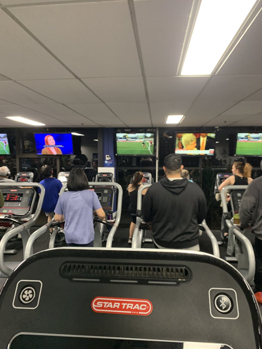 dlaucreative's tweet photo. @SparkNZ #worstcx on hold 1+ hr, after callback opt. Managed to do entire workout while on hold. #joke https://t.co/LoyoDxvZJ8