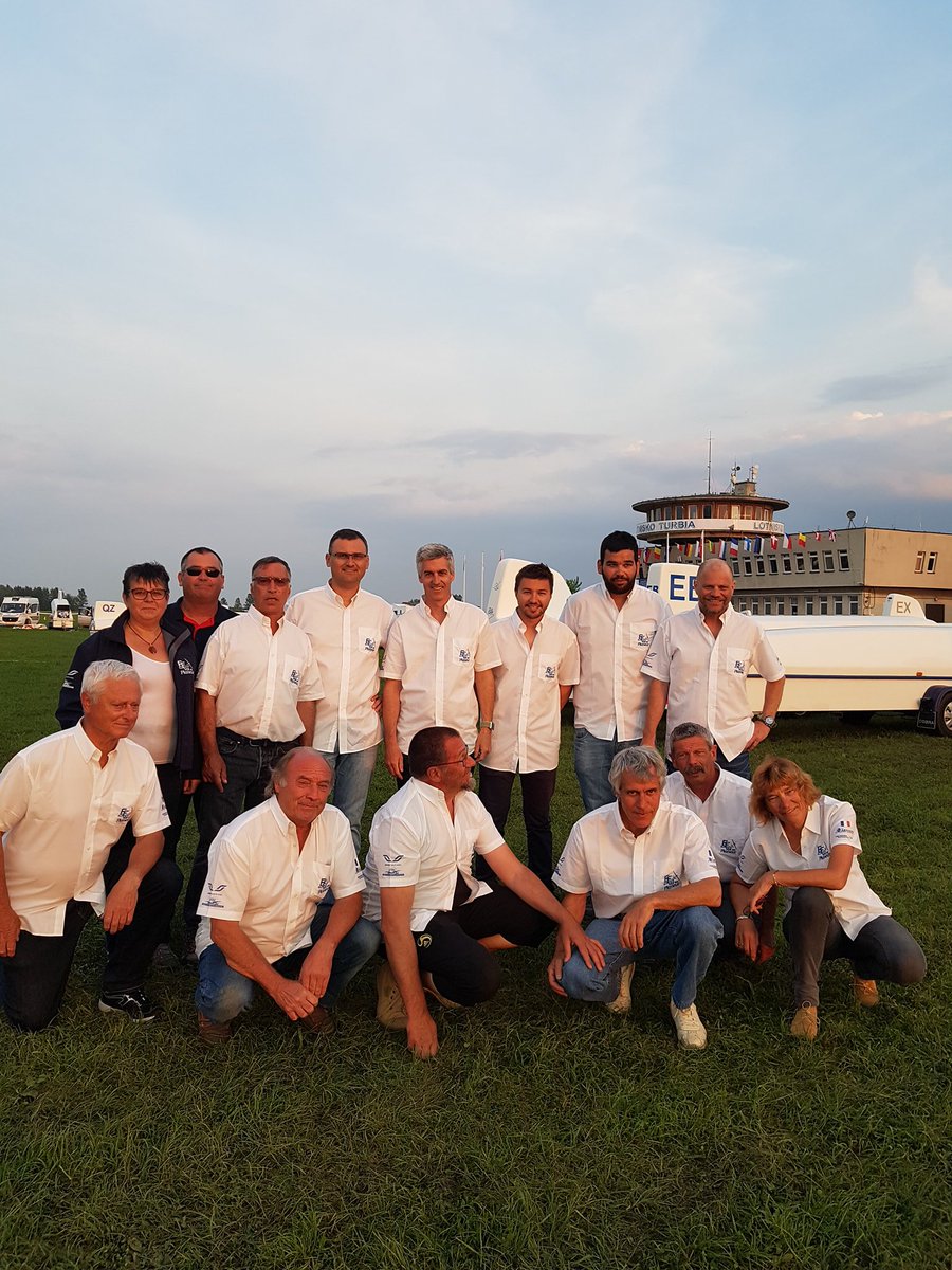 FFVP_France's tweet image. | Championnat d’Europe | 🇫🇷

➡️ Classement par équipe
🥇 France
🥈 Pologne 
🥉 Grande Bretagne
➡️ En Open 
4ème pour Philippe de Péchy
5ème pour Eric Bernard
➡️ En 18m
6ème pour Christophe Abadie
7ème pour Jean-Denis Barrois
➡️En 20m
6ème pour Méric Morel et Florian Labatut
#FFVP