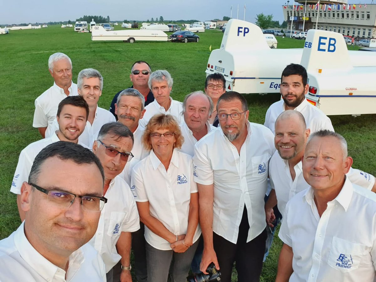 FFVP_France's tweet image. | Championnat d’Europe | 🇫🇷

➡️ Classement par équipe
🥇 France
🥈 Pologne 
🥉 Grande Bretagne
➡️ En Open 
4ème pour Philippe de Péchy
5ème pour Eric Bernard
➡️ En 18m
6ème pour Christophe Abadie
7ème pour Jean-Denis Barrois
➡️En 20m
6ème pour Méric Morel et Florian Labatut
#FFVP