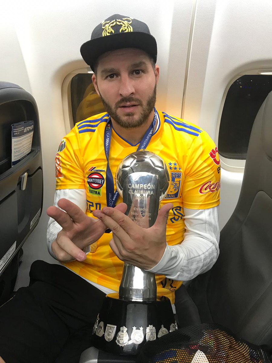 LIBRESYLOKOS's tweet photo. Gracias @10APG, cuatro títulos desde tu llegada, otro ídolo inmortal que vivira por siempre en nuestra memoria.

¡Felicidades campeones! @TigresOficial https://t.co/Cp33MyEjYd