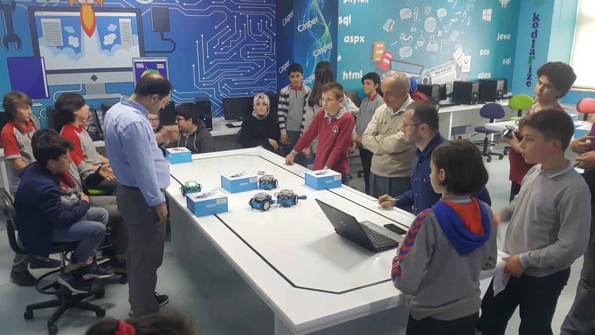 kodlarize's tweet photo. 3. KodlaRize Festivali kapsamında düzenlediğimiz "KodlaRize Hackidhon 2019" yarışmasının merkez ilçe elemelerini yaptık. #kodlarize #kodlama #robotik #hackidhon #KodlaRizehackidhon @RizeMeM @RizeVali @egitimbilisim https://t.co/dNEPGV3WY3