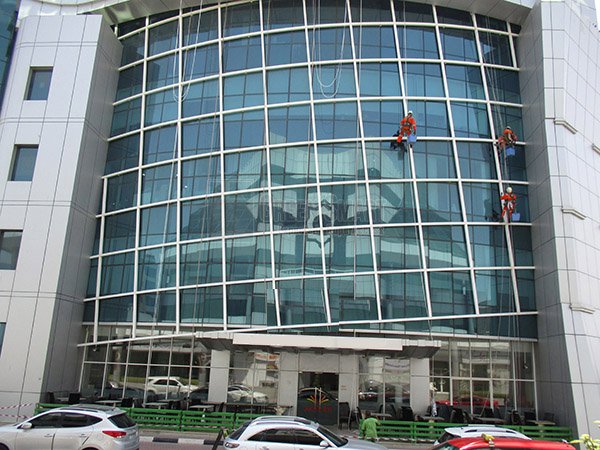 greensmarttech1's tweet photo. #GreenSmartTechnical provides #Facade and #WindowCleaning Services in #Dubai by our Skillful Professionals. 100% Quality on Services and Satisfaction Guarantee. 
https://t.co/jF0VusVxFK
Call us now and Get Free Quotes!
☎️ +971 4 2528702 | 📧 info@greensmarttechnical.com https://t.co/Y7vZiAwmew