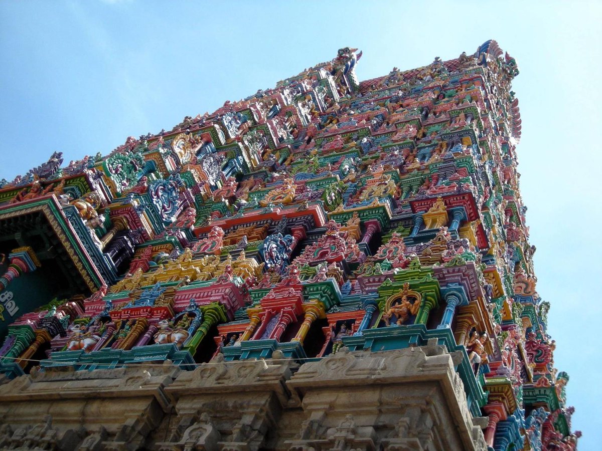 BethyWorld's tweet photo. "A Gopuram of the Meenakshi #Amman #Temple, #Madurai, #India" #travel #world #photography https://t.co/KjEzDwBNLe