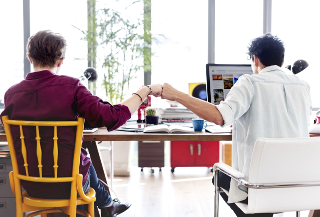 Get the golden ticket and deliver a personalized #experience in a #B2B world: via <a href="/cmswire/">CMSWire.com</a> bit.ly/2X7ZRwJ