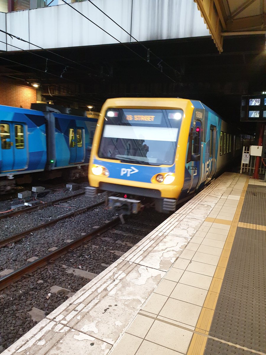 MarcusintheBurb's tweet image. #livetrain to Mongrelbark