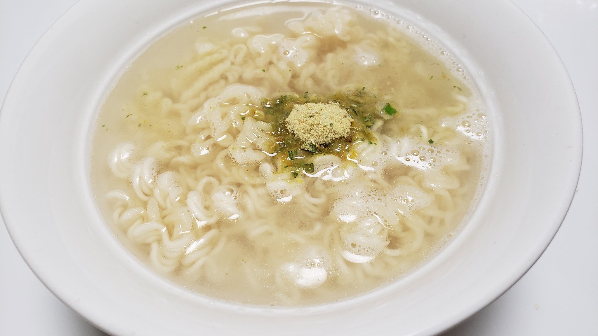 その手があったか 鍋を使わず袋麺が食べられるまさかの方法 話題の画像プラス その手があったか 鍋を使わず袋麺が食べられるまさかの方法 話題の画像プラス