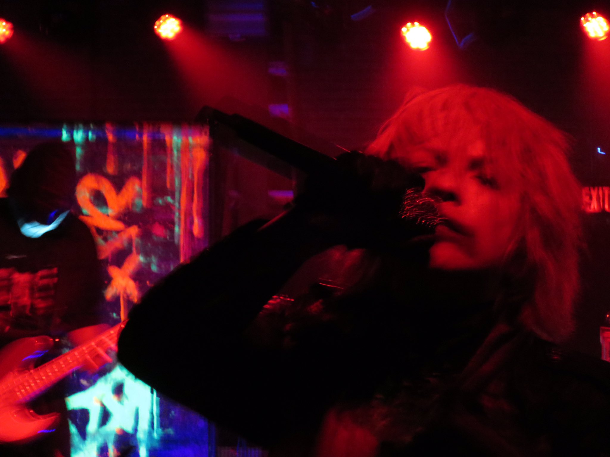 Zon Taichiro Otomo お待たせしました ちょい高画質版 本日のhyde In La 俺たちのhydeはアメリカでも最高でした 保存はokですが転載は遠慮いただけると助かります Hyde Hydelive19 T Co Vm7omc5ojg Twitter
