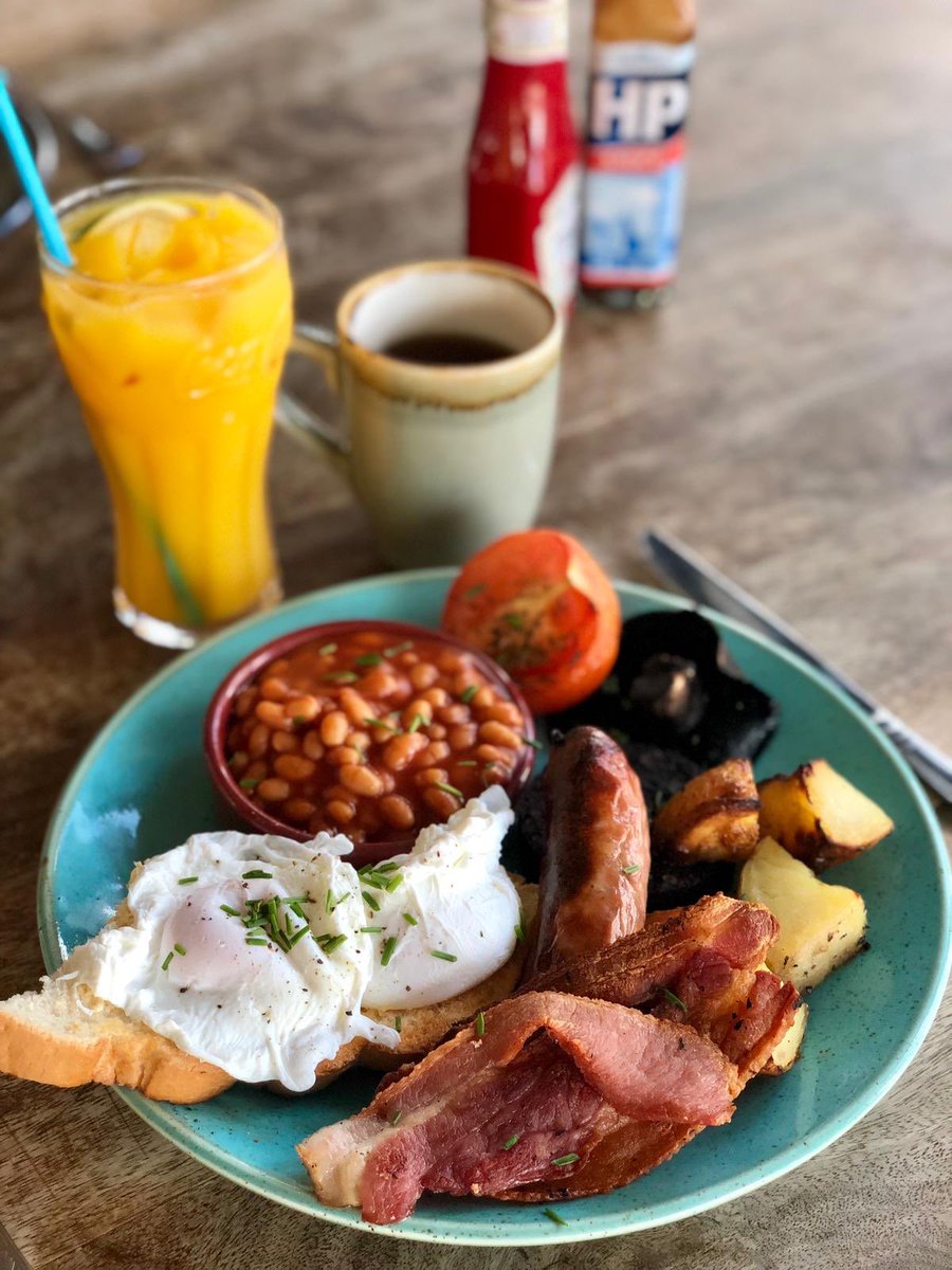 Cure the hangover with a hearty fry up at Dock 29, we’re here (if a little foggy) from 10:30am!

☕️🍳🍊
