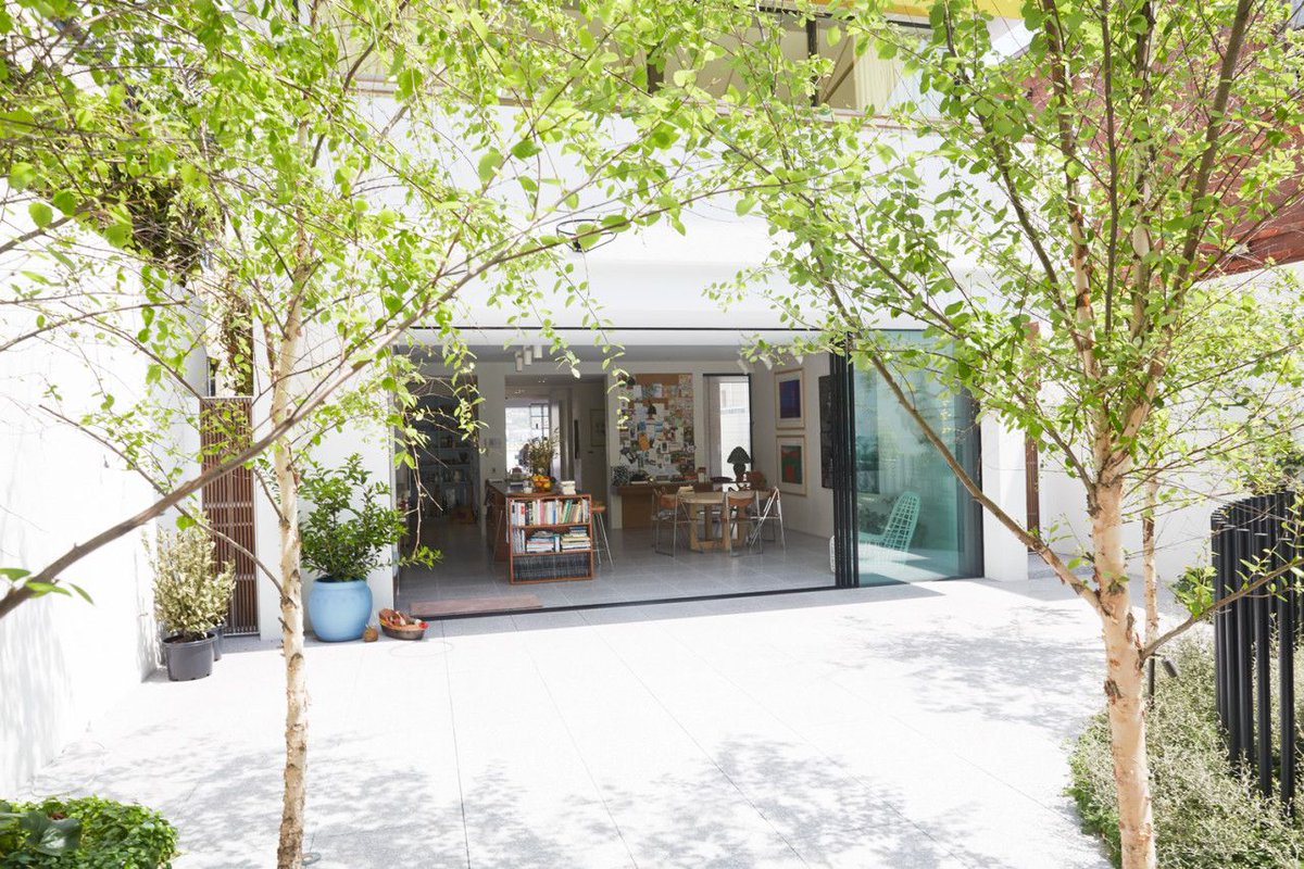 USMfurniture's tweet photo. Sydney-based writer Miranda Darling reflects on the design choices her and her partner Nick Tobias made for their home, decorating it with the timeless design of USM. More on https://t.co/Bzg1ZSXejJ.

#USMmodularfurniture #USMhaller #USMpersonalities #USM #modularfurniture https://t.co/UsQMXhN5VS