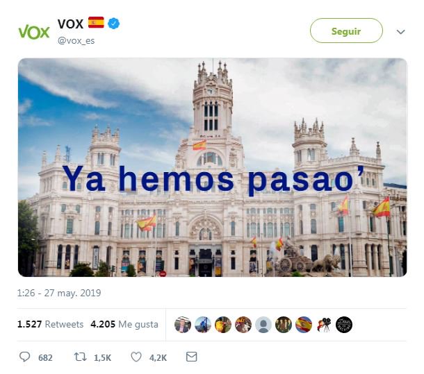 Y mientras las izquierdas parlamentarias de #PabloIglesias y "Gracias Manuela" se tiran los trastos a la cabeza el #fascismo se quita nuevamente la máscara. Nos pillarán tirándonos de los pelos