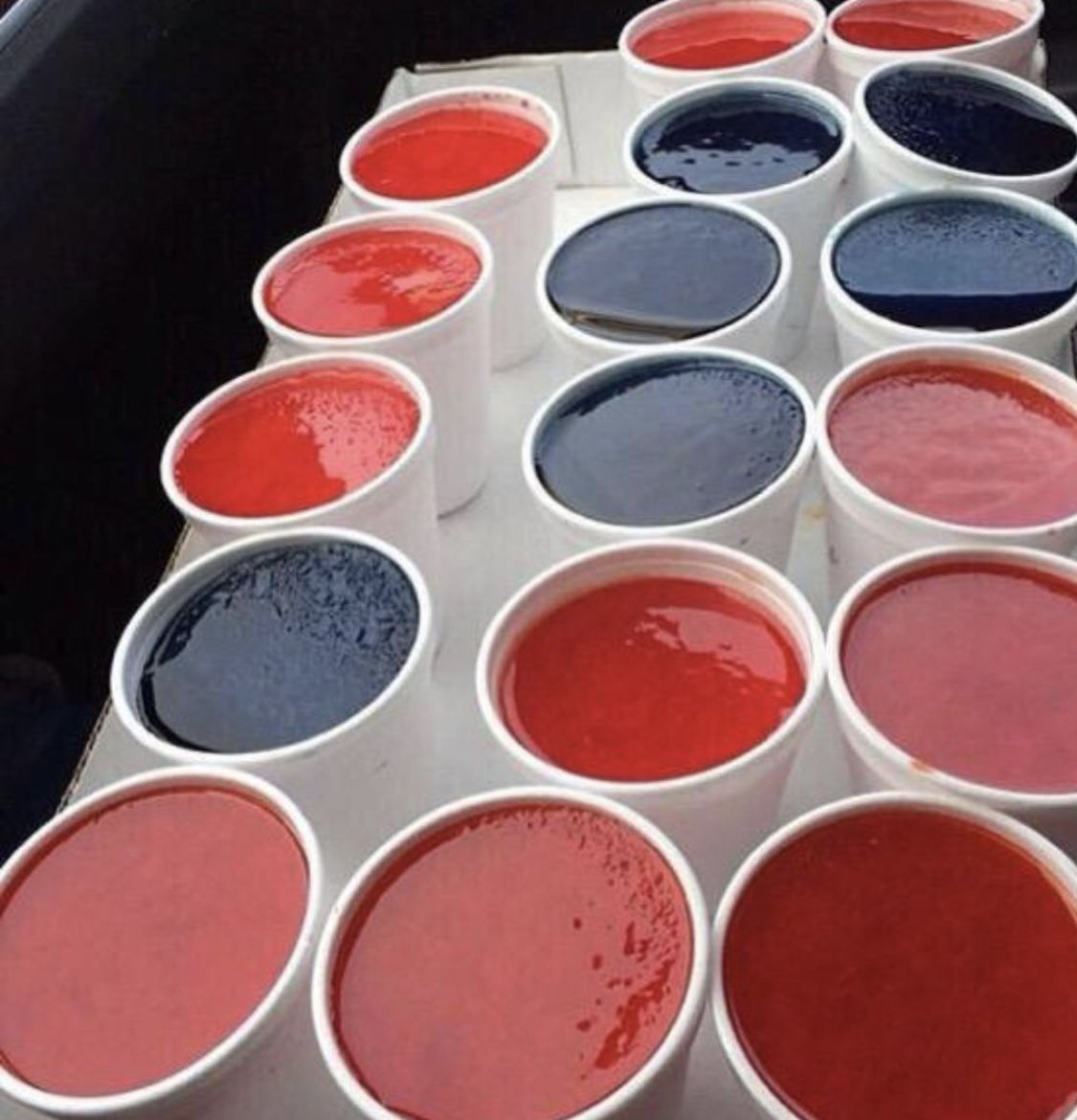 Dreadsv2's tweet photo. Ok mfs.... the left picture is called freeze pops. The right picture is called freezies.🤷🏽‍♂️and you can get freezies from the “Candy Lady” in your neighborhood.😂 https://t.co/ETrJA9fLqN