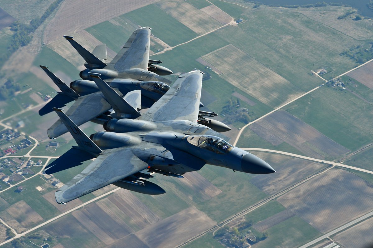 LV_NATO's tweet photo. 2️⃣7️⃣stands for 2️⃣7️⃣@NATO exercises in 2️⃣0️⃣1️⃣9️⃣primarily focused on the AIR domain ✈️increasing awareness 📡& interoperability among #Allies in the sky.
More ➡️ https://t.co/NDqtLxcXoz
#NATOinNumbers #WeAreNATO https://t.co/WwN0zdCtZ9