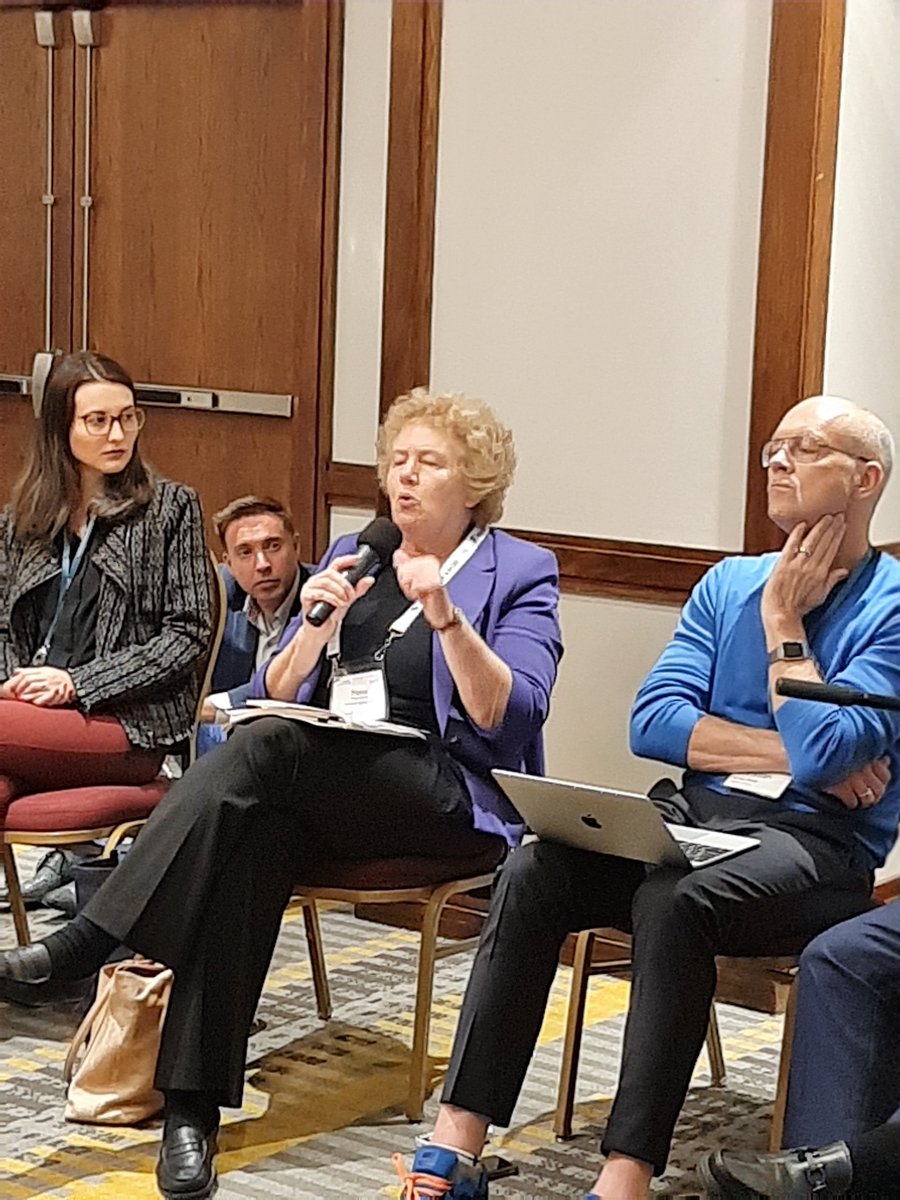 KsenniyaKK's tweet photo. Talk by @PippaN15 from @Harvard, @Sydney_Uni, @ElectIntegrity. Video from the round table on "#Democracy and Democratic Values" by @ValuesStudies moderated by @almorenoal, @MaritaCarballo, @HaerpferC at #WAPOR2019 @WAPOR conference
https://t.co/d99fxQxJ1h https://t.co/S2iESeGq2w