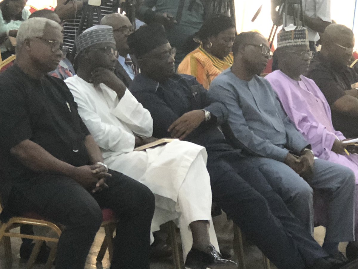 Tinubufrontier's tweet photo. [PHOTO NEWS]
Happening now:

A cross section of director generals and heads of departments in the ministry of information and culture, all in honour of their boss, Alh. Lai Mohammed. #testimonials @deleyewilliams @Kwara_APC https://t.co/e7Idn6sPh8