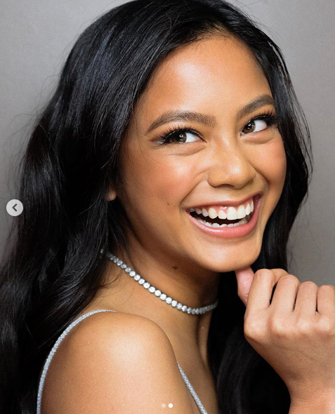 ylonaisart's tweet photo. Hi @ylona_garcia don't be sad okay, we are here for you , were a family remember you can talk to us , were happy of what you achieve sooo be happy in 1 , 2 , 3 smile smile SMILEEEE! you are one of a kind love WE LOVE YOU! 🥰💞 https://t.co/U09oinZEHk