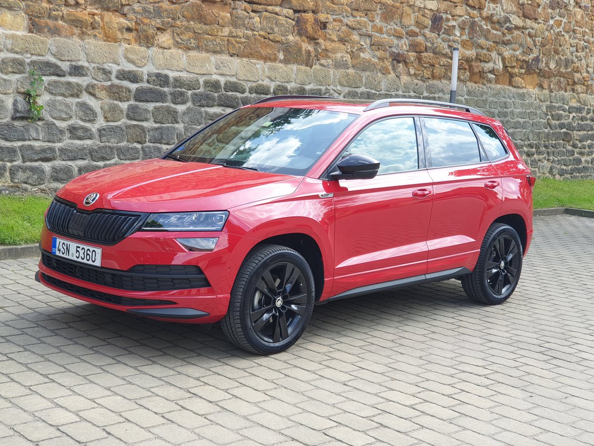 Topgear India A Twitteren We Re In Prague To Drive The Skoda Karoq It Replaces The Yeti And Shares Its Underpinnings With The Vw Tiguan It Gets A 2l 4cyl Petrol Engine Skoda