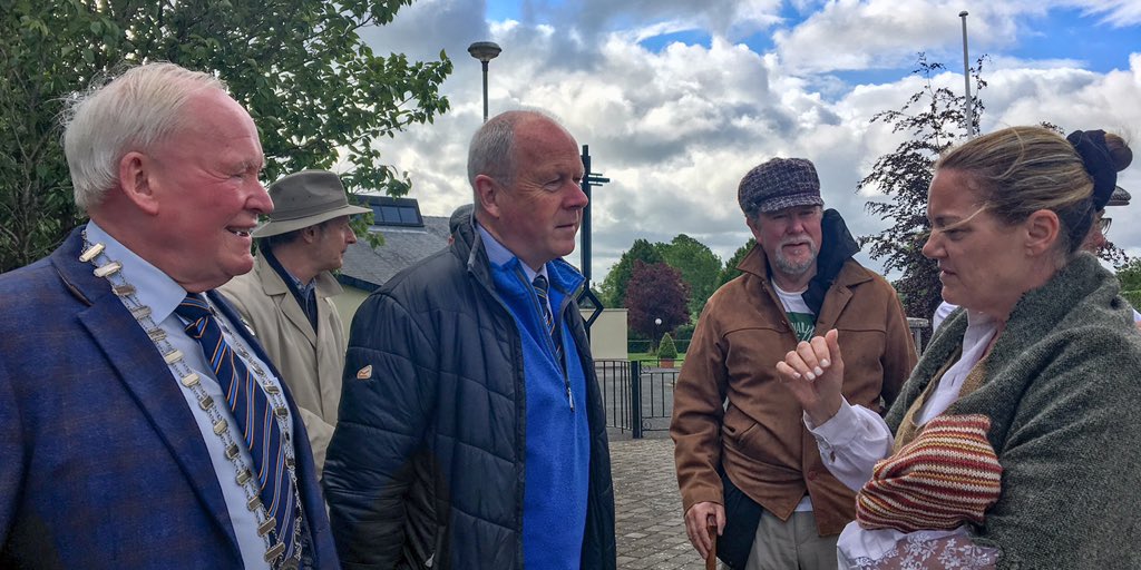 longfordcoco's tweet photo. The walkers of the #NationalFamineWay 2019 with Cathaoirleach of Longford County Council, Cllr Luie McEntire, Cllr Mick Cahill and CEO Paddy Mahon at the @TidyTownsIre village of Abbeyshrule ahead of the 3rd day of the #FamineWalk to Dublin. https://t.co/yYMhLLzx2H