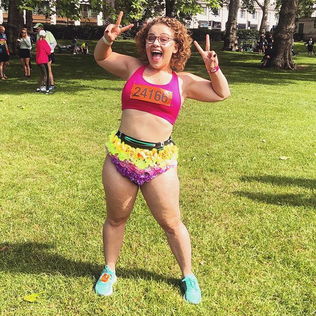 CarrieHFletcher's tweet image. Here I am! Cellulite, stretch marks and skin dimples and completely and utterly in love with my body! I’m ready for the @vitalitylondon10k !! 📸 by @molliemeliared bit.ly/2WqVJeg