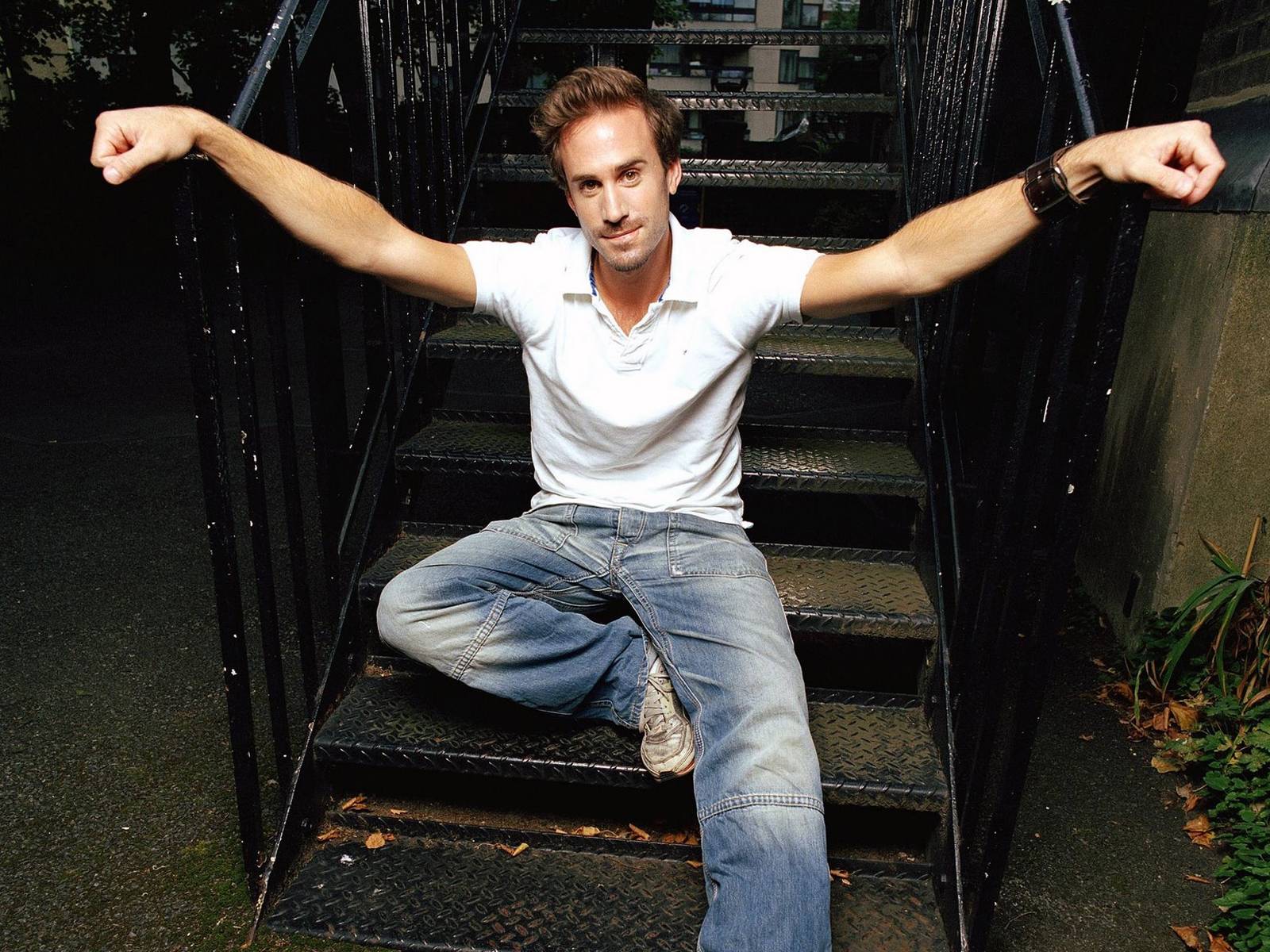 HAPPY BIRTHDAY JOSEPH FIENNES - 27. May 1970.  Salisbury, Wiltshire, England, UK 