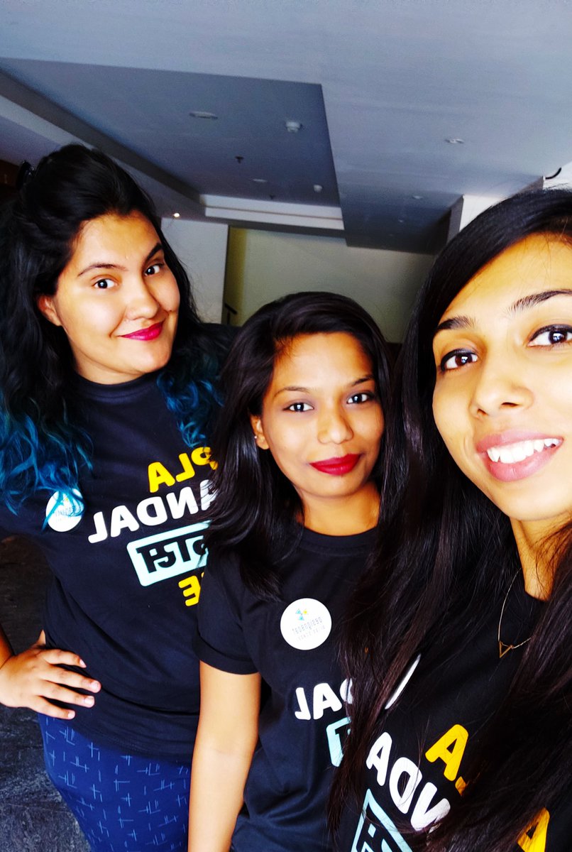 HemangiO's tweet photo. What a grand day!!
It was day filled with learning, activities, interaction with eminent speaker's and lots of crazy memories..glad to be part of punedribblemeetup.
.
.
.
#punedribblemeetup
#designergang
#aplamandalzakasaahe
#designboatschool
#punedesignjam
#designerpose https://t.co/GPlsShebWD
