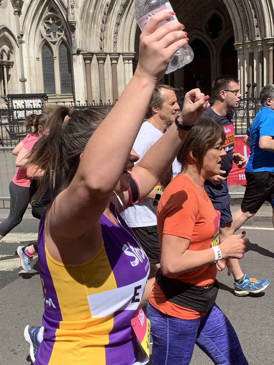 jamesdgreen02's tweet photo. Our amazing running taking part in the @London10K for the @TheStrokeAssoc helping to raise funds to #HelpRebuildLives after stroke. https://t.co/M8xxafkzhy