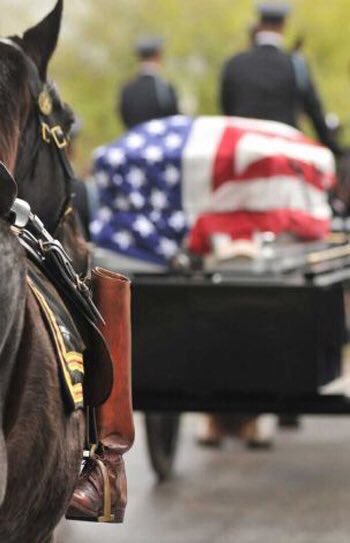 TexasFlagStatus's tweet image. HALF STAFF UNTIL NOON in observance of Memorial Day.