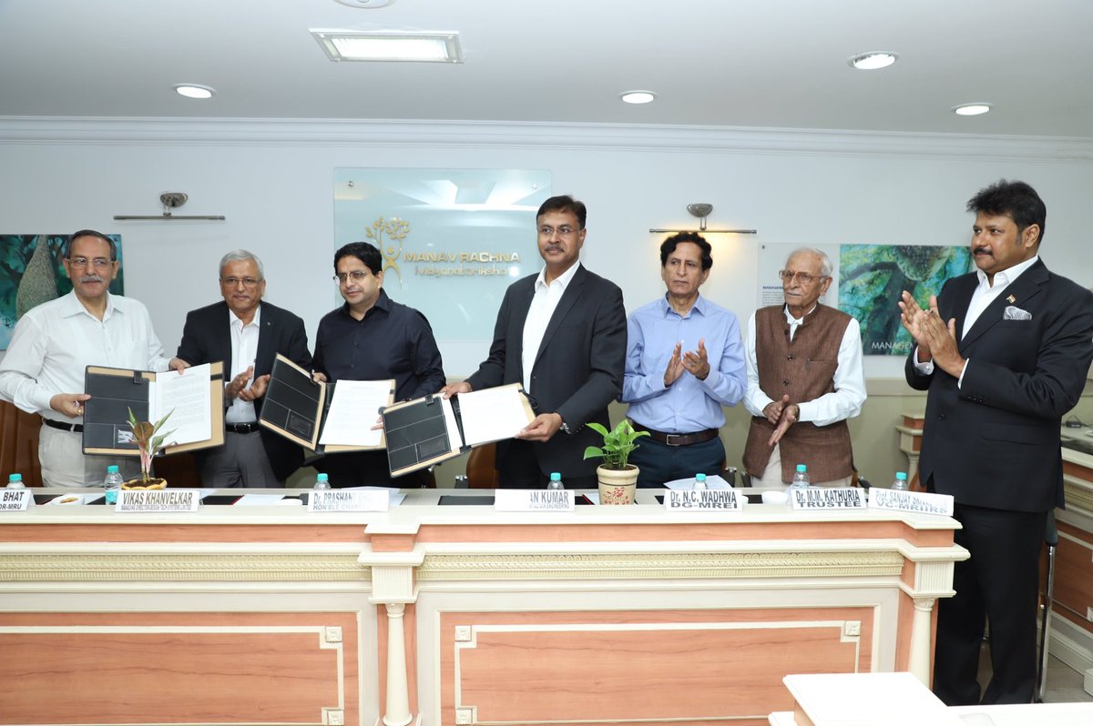 manav_rachna's tweet photo. MoU between #ManavRachna University, #AltairEngineering and Design Tech Systems to establish a #CentreofExcellence
- Tie-up to benefit students by inculcating research and innovation skills through simulation technologies using the Altair suite of advanced software solutions! https://t.co/Nj6Em9HoOv