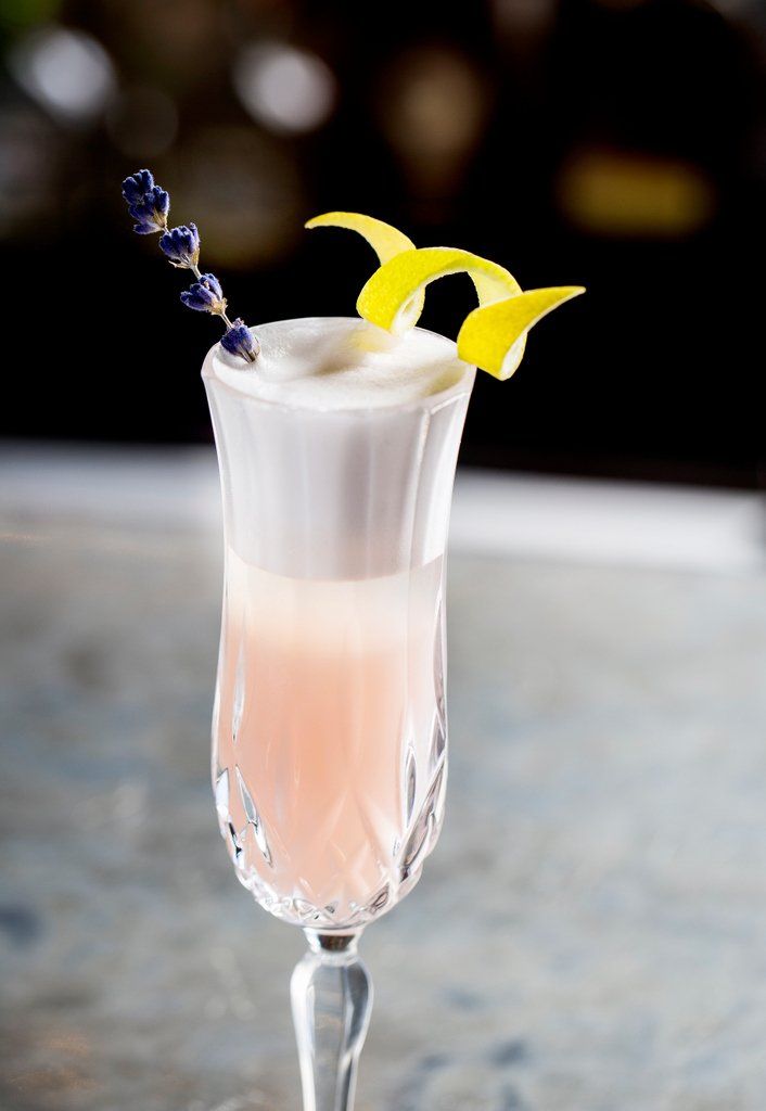 GNHBar's tweet photo. There’s nothing better than a refreshing cocktail from the #GNHBar. Stop by and experience one (or two) for yourself 🍸 https://t.co/uNv2Hkq79g