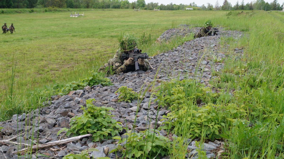 ArmadaCR's tweet image. DARK BLADE 2019
Jeden ze scénářů mezinárodního cvičení:
✅ získání vzdušné nadvlády 
✅ výsadek pěší roty
✅ eliminace protivníka
✅ transport raněných

@DarkBlade191 #22zVrL #7mb #74lmopr #JTAC #CAS #MEDEVAC