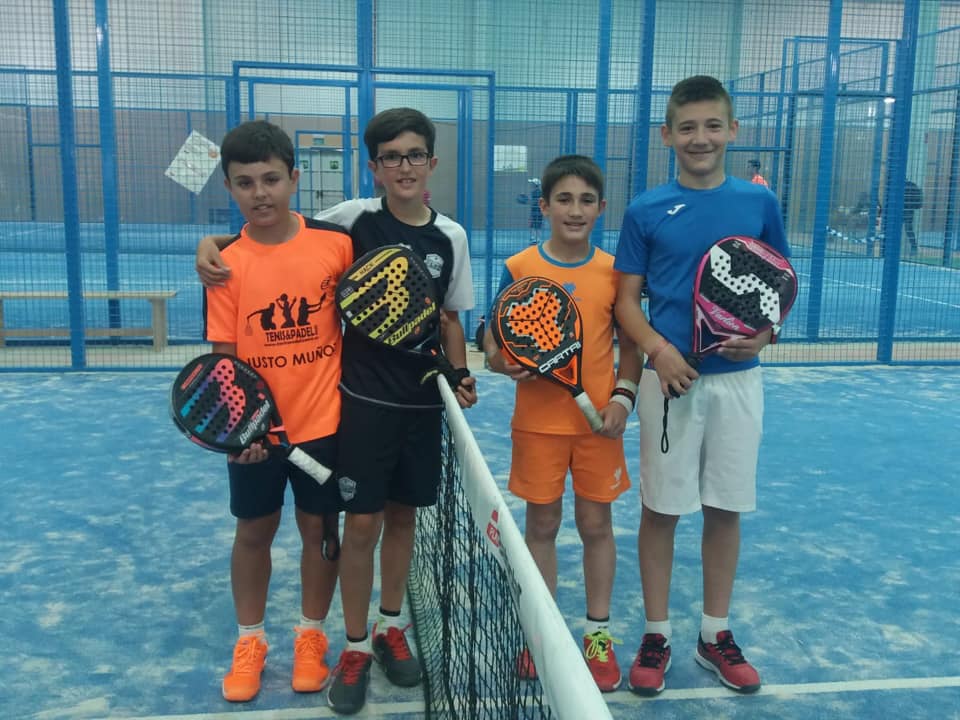 FNPadel's tweet photo. ¡Grandes resultados de nuestros menores navarros y navarras en el #TyC3 @padelfederacion disputado este pasado fin de semana en las pistas de @sansetpadel!
📝Toda la info pinchando AQUÍ👉https://t.co/MH4XlQGFhf https://t.co/pzVwyDI7Az