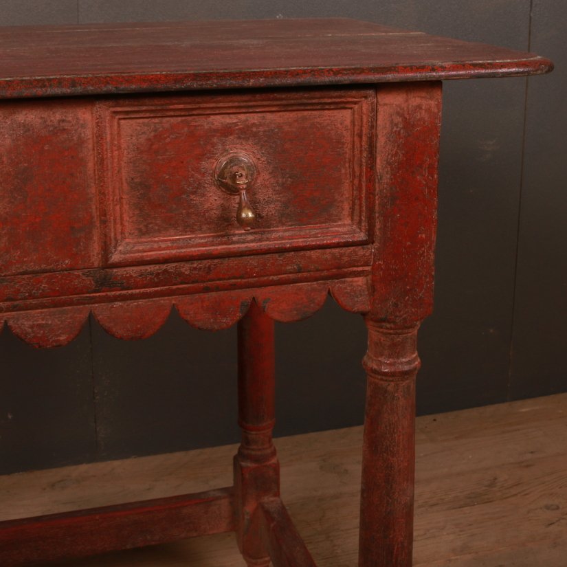 ArcadiaAntiques's tweet photo. Small 18th C English painted lamp table.
Price: £995
https://t.co/RsWUbiHEdU
#paintedlamptable #englishtables #antiquetables #antiquefurniture #antiqueshopping #antiquestyle https://t.co/oWBux8erG7