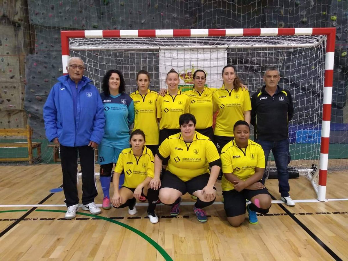¡Buenos DÍAS 🌦! 

Derrota (8-2) del Muriedas Urrutia en la IDA del Play Off por el ASCENSO frente al Stilo Kirol ¡😥! 

🗣 ¡ÁNIMO chicas! ¡Todavía queda la vuelta! ¡🙌!