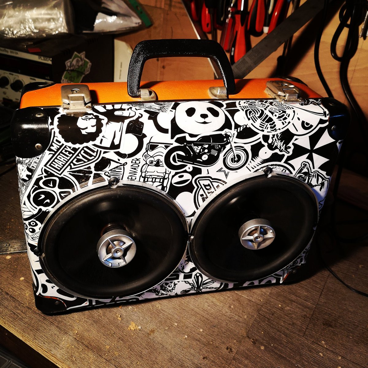casevolume's tweet photo. @BBC6Music great liquid tunes for testing here at #casevolume HQ https://t.co/T4VnIlDxw8