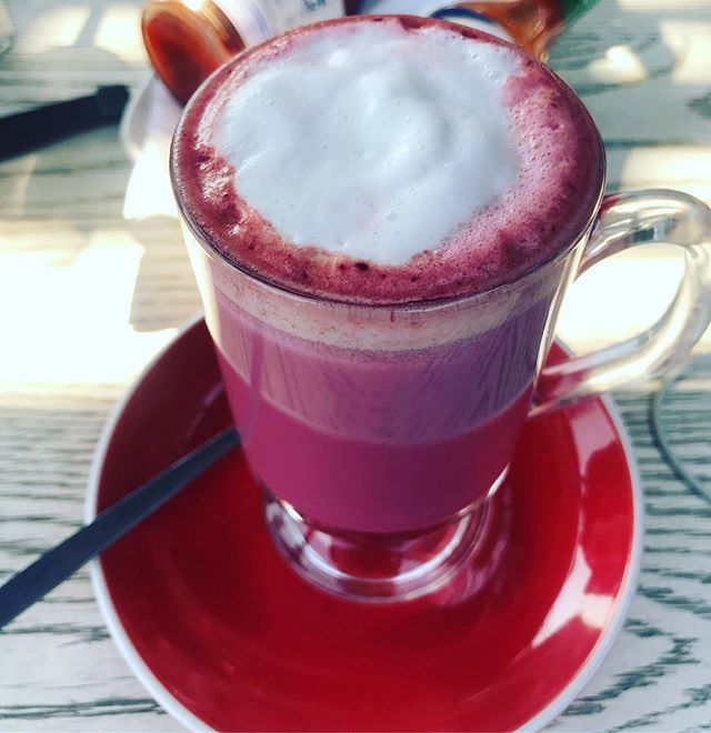 The best red velvet hot chocolate! 👌🏻@cafeduarte_fish 
We will be back! 
#AboutSaturday
#AboutTheWeekend
#FoodieDiscoveries
#FavouriteRestaurant
#EntertainerApp
#SomethingNewToTry bit.ly/2JG8taY