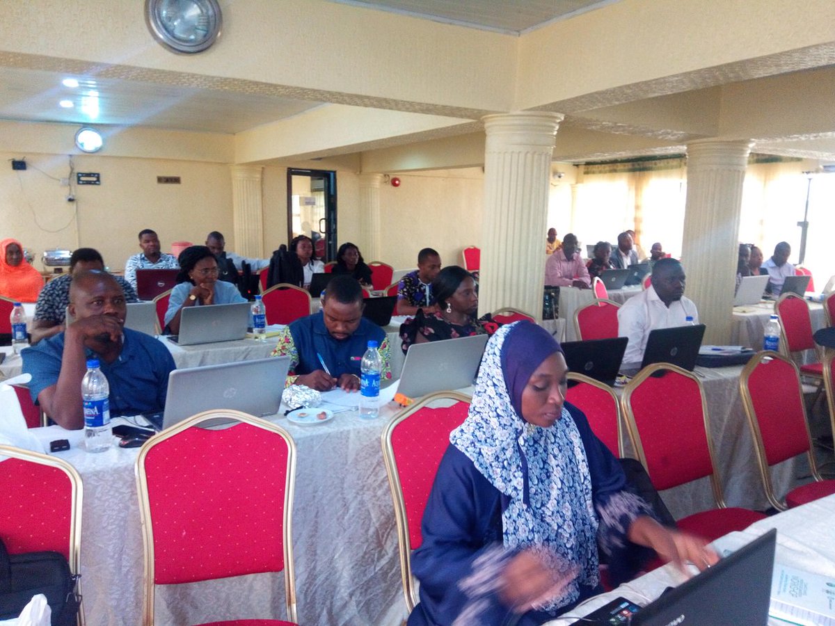 AKS_NEWMAP's tweet photo. M&amp;E/GIS and Remote Sensing Workshop in Uyo, AKS - Day 1 @NEWMAP_NIGERIA @NewmapGombe @newmapcomm @AnambraNewmap @newmapplateau @iganya https://t.co/5QLk9g1Qba