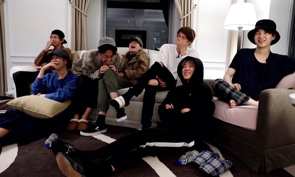 Her şey hayata pozitif bakabilmekte... Belki olmayacak ama şu an elimizden gelen bu ve bunu yapıyoruz

#BTS  
<a href="/BTS_twt/">방탄소년단</a> 

#WeWantBTSinTurkey