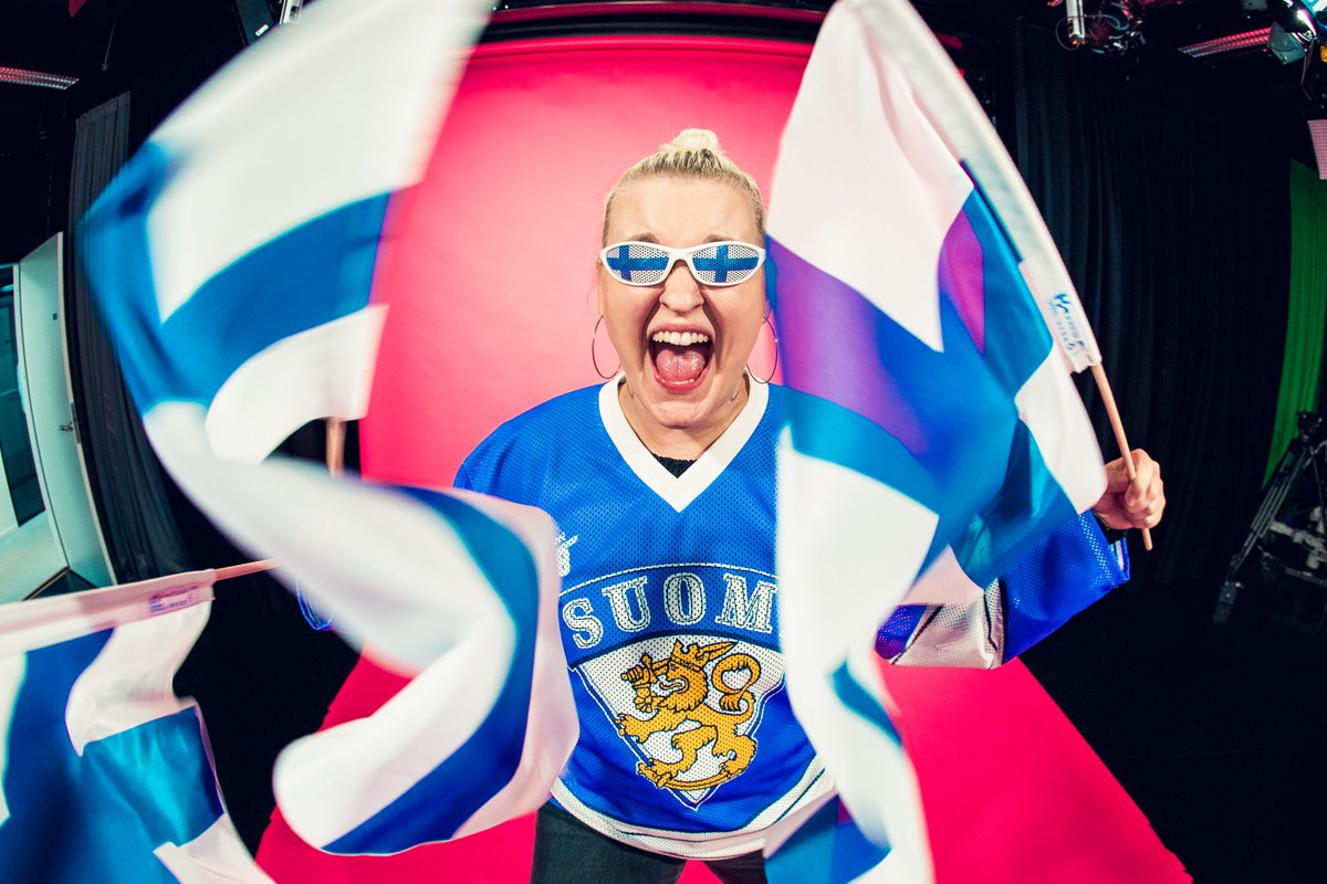 ONNEA SUOMI &amp; <a href="/leijonat/">Leijonat.fi</a>!!1! 🏆🏆 @JenniPoikelus kiteyttää suomalaisten fiiliksen maailmanmestaruudesta 🙌🙌 Poika kotiin! #ylex #leijonat #MM2019 #mörkö
