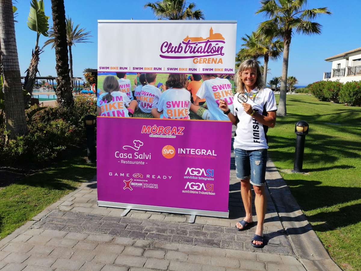 IberianSportech's tweet photo. Alessia Bertolino se ha convertidoen la primera mujer que termina en tiempo el #UltraTriSpain, la prueba de #UltraTriatlón más dura del mundo.
Estamos orgullosísimos de haber apoyado una gesta como esta. Alessia seguirá rompiendo récords y barreras 💪
¡Enhorabuena! https://t.co/QnKIiySg2y